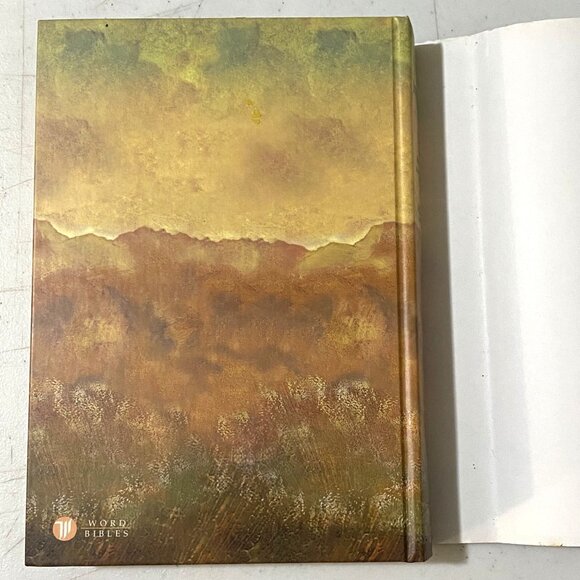 The Inspirational Study Bible NKJV Hardcover Max Lucado - Picture 12 of 13